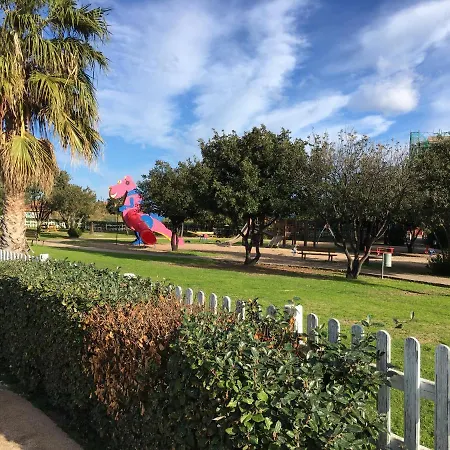 Alojamento de Acomodação e Pequeno-almoço Brezza Golfo Aranci