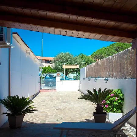 فندق مبيت وإفطار Brezza غولفو أرانتْشي